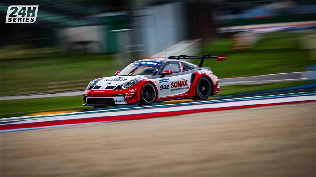 Holmgaard Motorsport kvalificerer sig 3’er til 12-timers løbet på Misano.
(Foto: Holmgaard Motorsport)
